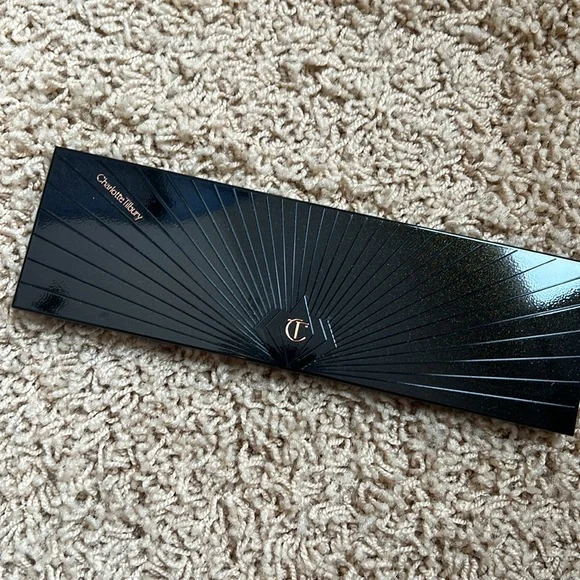 Charlotte Tilbury Instant Eye Palette-Smokey Eyes Are Forever